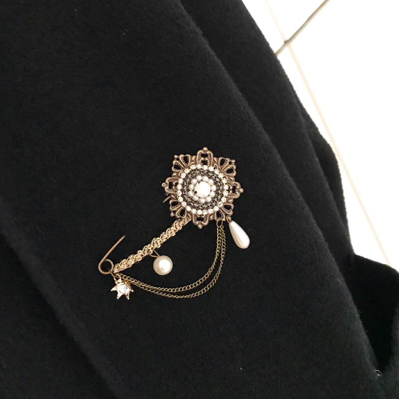Trâm cài trâm cài pin Hàn Quốc bầu không khí sang trọng áo len pin cardigan retro ngọc trai phụ kiện ren nữ trâm hoa cài áo