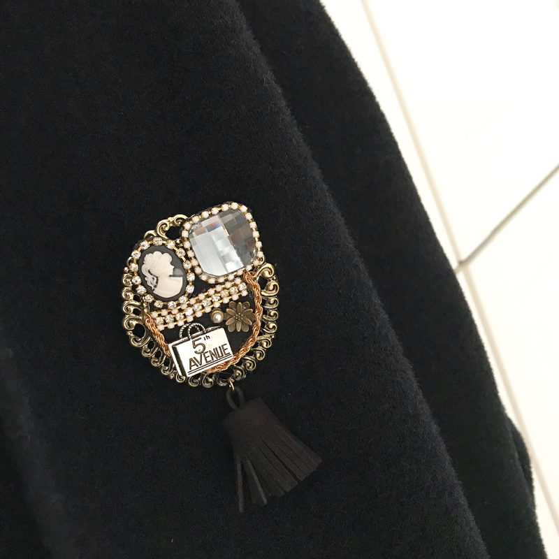 Trâm cài trâm cài pin Hàn Quốc bầu không khí sang trọng áo len pin cardigan retro ngọc trai phụ kiện ren nữ trâm hoa cài áo