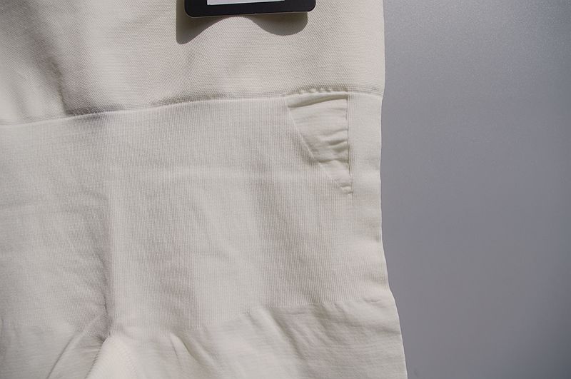 Xuất khẩu Úc đơn khí tốc độ khô microfiber liền mạch eo cao cơ thể định hình quần cơ Chống ánh sáng năm quần 3 màu quần lót nữ thun lạnh bóng