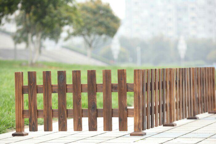 New Outdoor Anti-corrosion Solid Wood Fence Wooden Fence Wooden Fence Fence Gardening Supplies