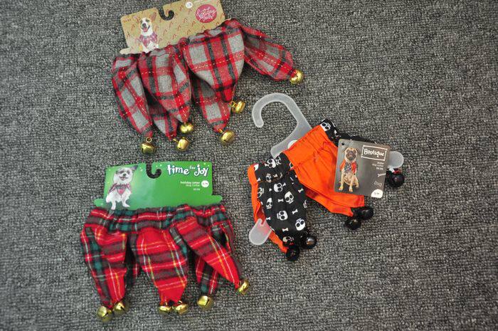 Out-of-order Christmas Halloween Inn grid Wind bell Neck Ring Pets Neck Reared Dog Neck Ring