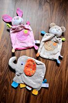 Special-tailed cute puppy Bear building block baby baby baby Towel mouth towel