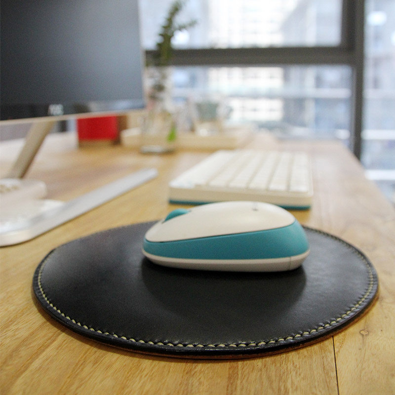 Slow work slider mat round plant tanning head layer cowhide square mouse mat splicing color double-sided cowhide hand sewn