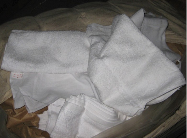 Stock old old old retired pure cotton white towel hand towel outdoor (not wrapped)