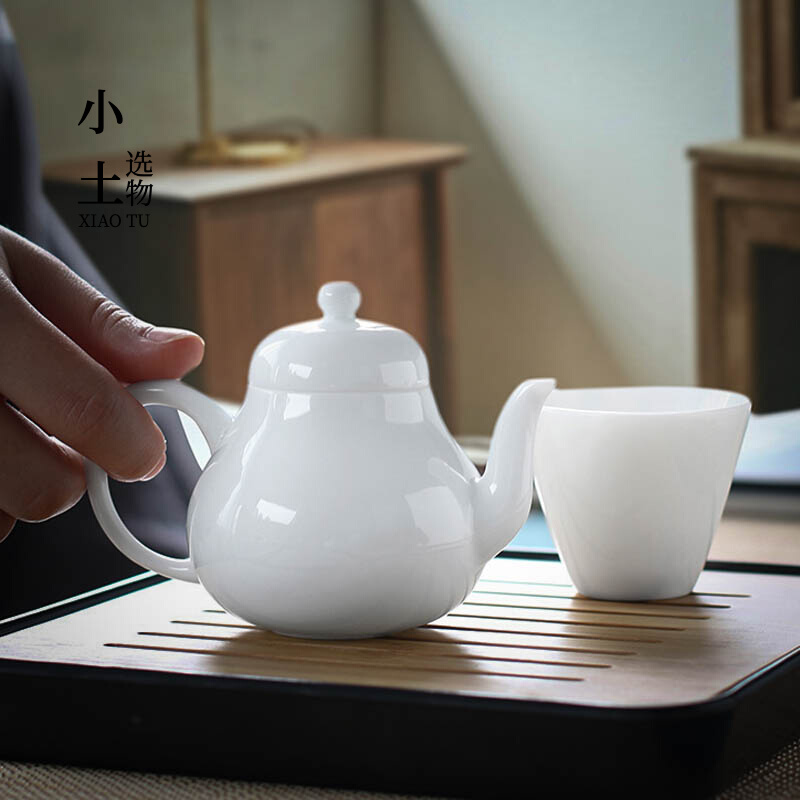 Day-style white porcelain mini teapot single pot small number one tea maker ceramic stone ladyer pot single small pot kung fu tea furniture
