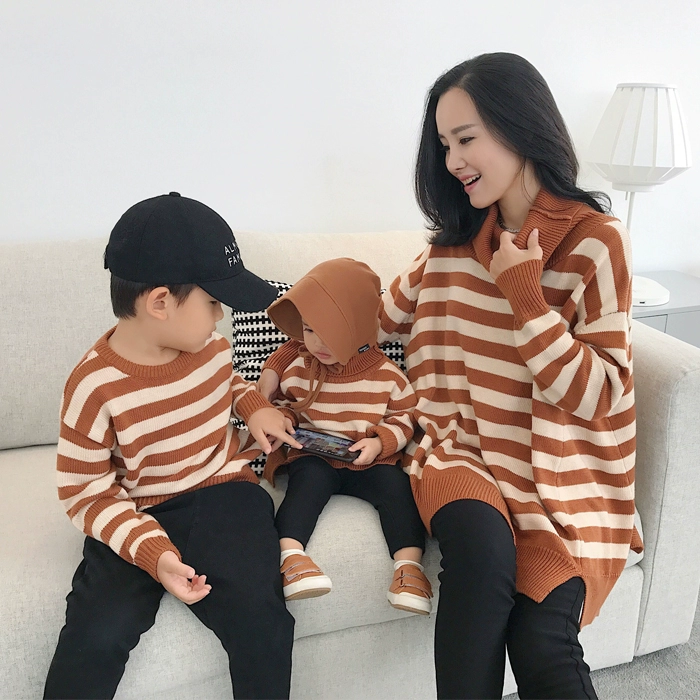 Chen Chen Ma quần áo trẻ em bé bé gia đình mùa xuân và mùa thu quần áo mẹ và mẹ mẹ áo len cao cổ áo dài tay