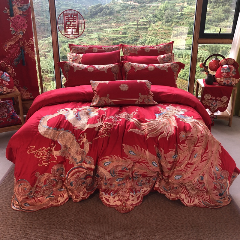 Chinese traditional dragon and phoenix wedding four-piece group bright red cotton embroidery wedding ten-piece cotton quilt cover bedding