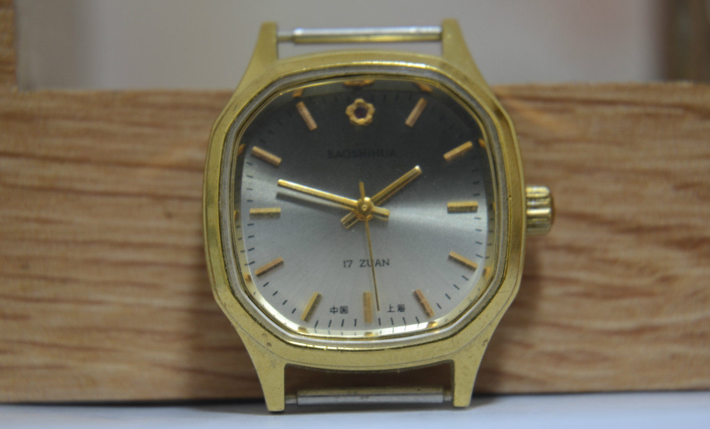 Shanghai-made inventory of old gemstone flower mechanical watches