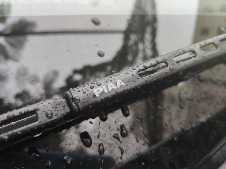 Shanghai Dry Change PIAA Wiper Coated Silicone Gel Imported Boneless Muted Solar System Universal Wiper