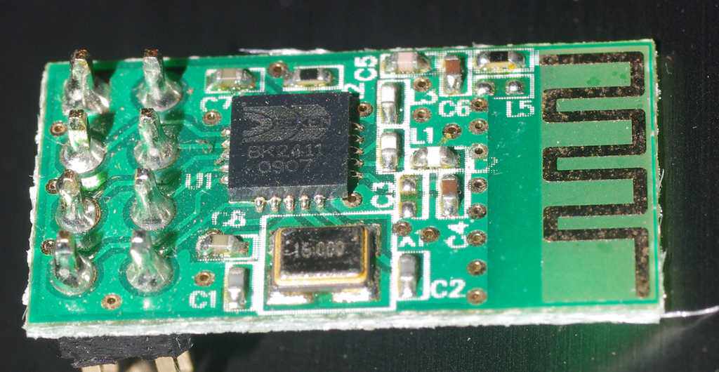 Broadcom 2411 2 4G wireless transceiver module No parameters No data for research DIY
