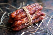 Pre-sent within 20 days (happy) recommended Cantonese sausage duck leapus duck liver pork 400g