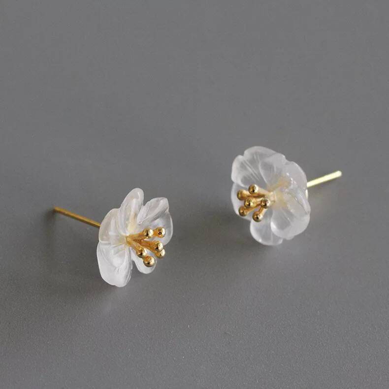 Xissu's new natural crystal pure silver ear nail design simple anti - allergic earrings