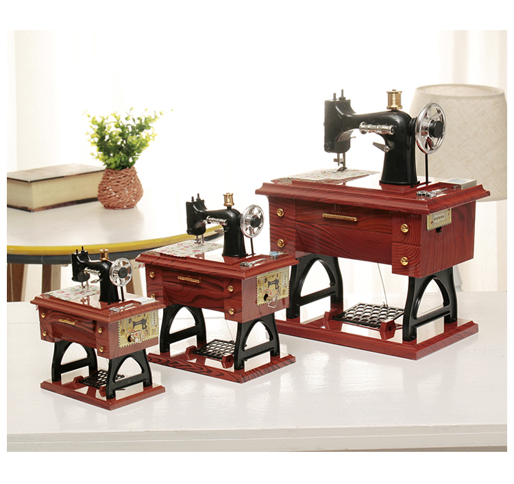 Retro cửa hàng quần áo hoài cổ máy may tám hộp âm nhạc sáng tạo phong cách quán cà phê trang trí đồ trang trí đạo cụ đồ trang trí dcor giá rẻ
