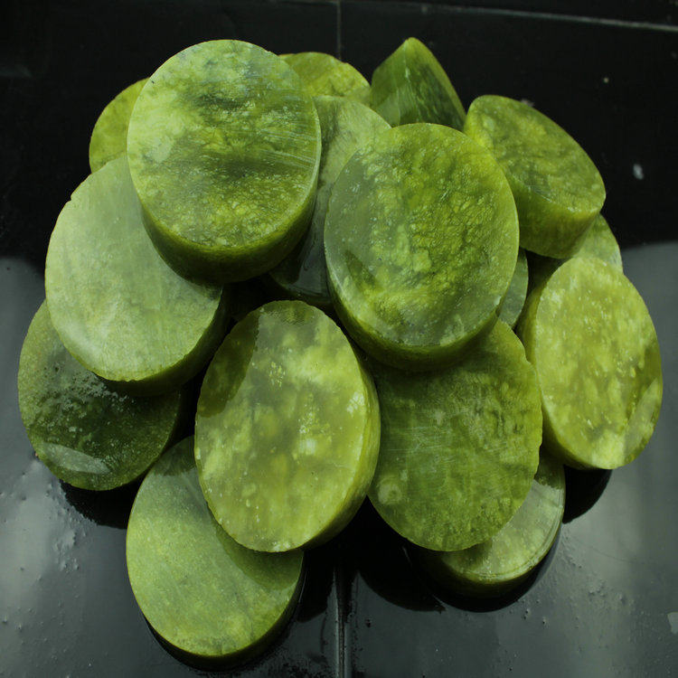 Natural Xiu jade bracelet core town paper jade raw stone seed wool material can be carved jade pendulum piece chess practicing hand