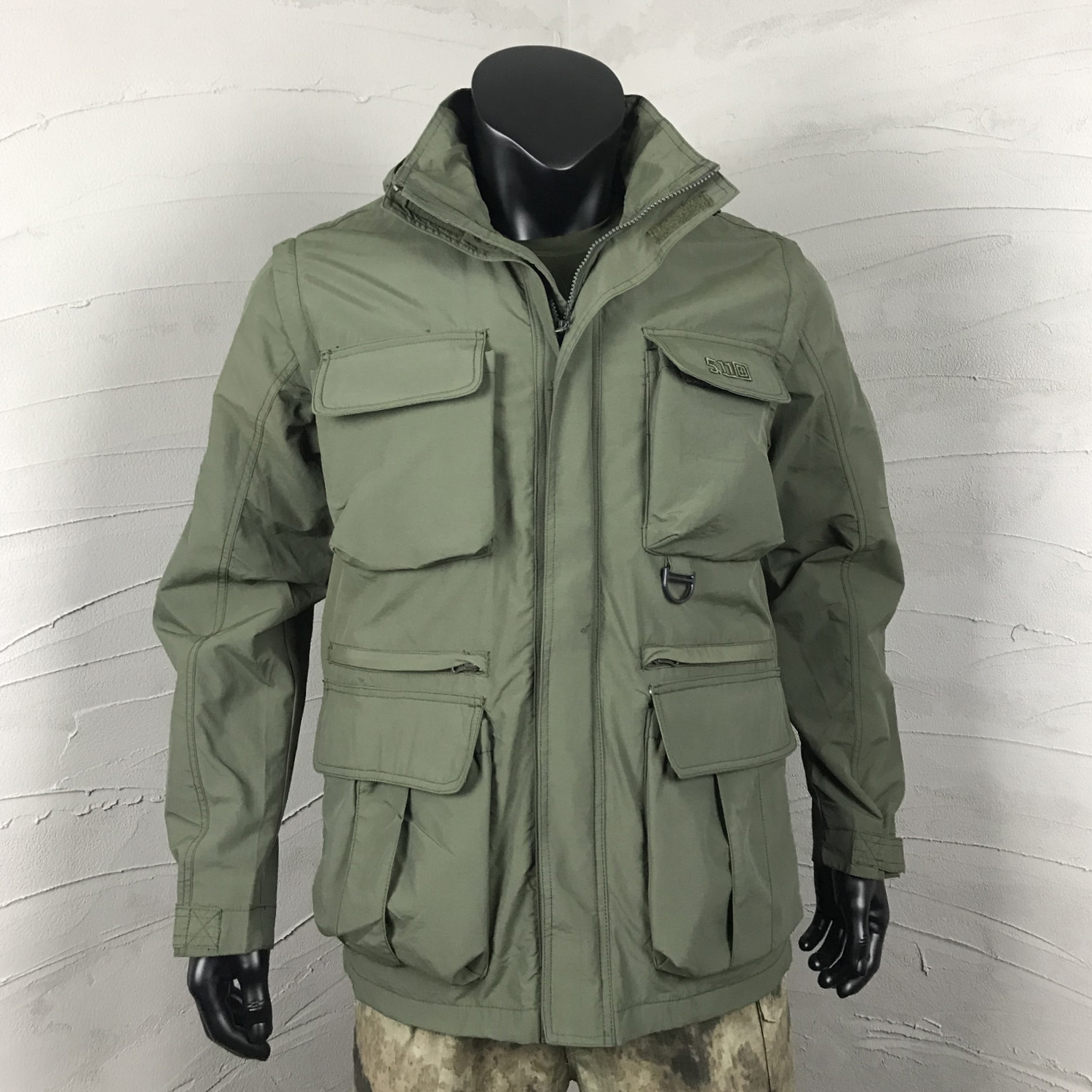 Catch Suede Men's Outdoor Military Memes Tactical Submachine Clothes Men And Women Detachable Sleeves Wind Clothing Waterproof And Breathable Climbing Windproof Jacket