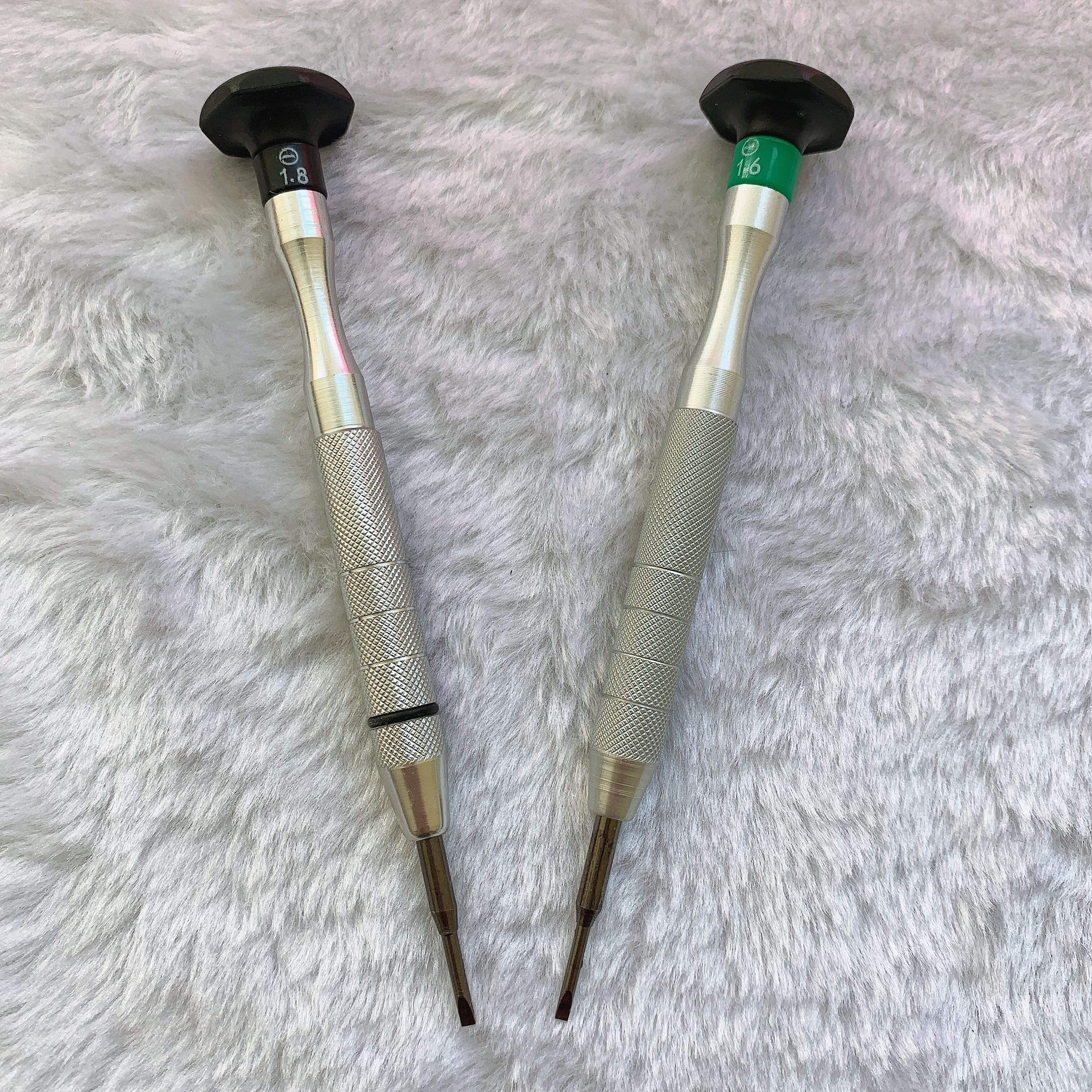 Glasses tools Glasses screwdriver Phillips screwdriver Slotted screwdriver Fixed blade aluminum handle tungsten steel head