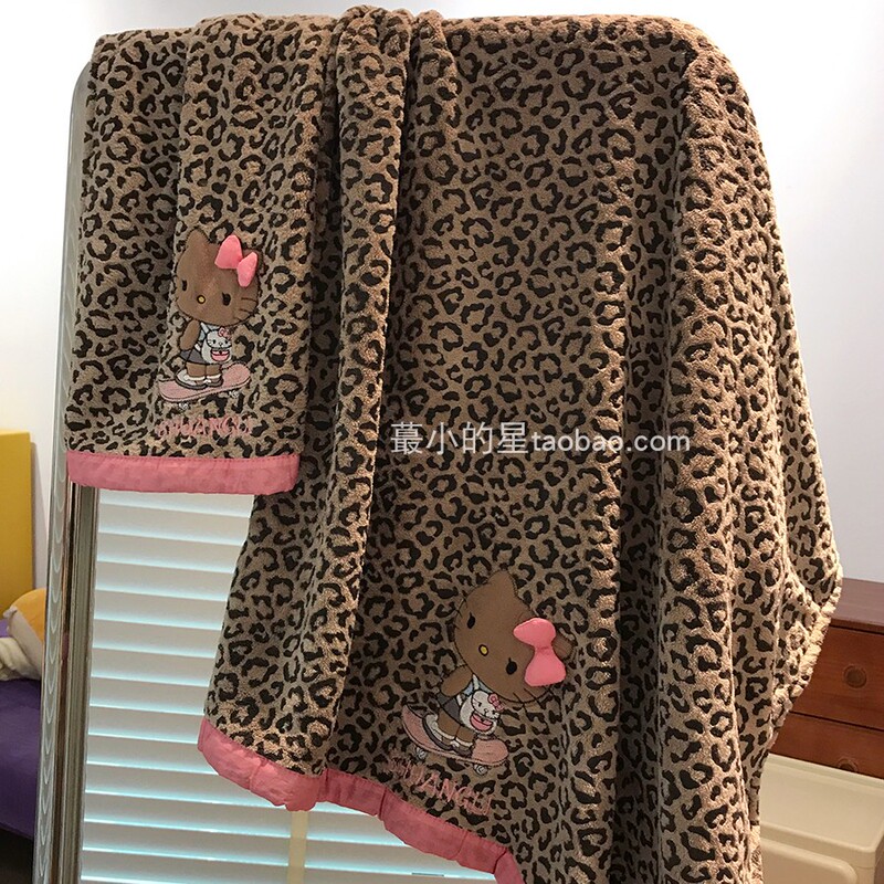 Cute Cartoon Leopard Print Cat Bath Towel for Women, Autumn and Winter, Thickened, Super Absorbent, Quick-Drying, Non-Shedding, Large Bath Wrap