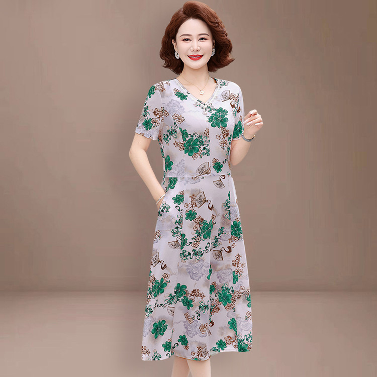 Pierre Cardin Plus-Size Summer Ice Silk Middle-Aged Women's V-Neck Short-Sleeve Floral Dress for Moms, Mid-Length Dress
