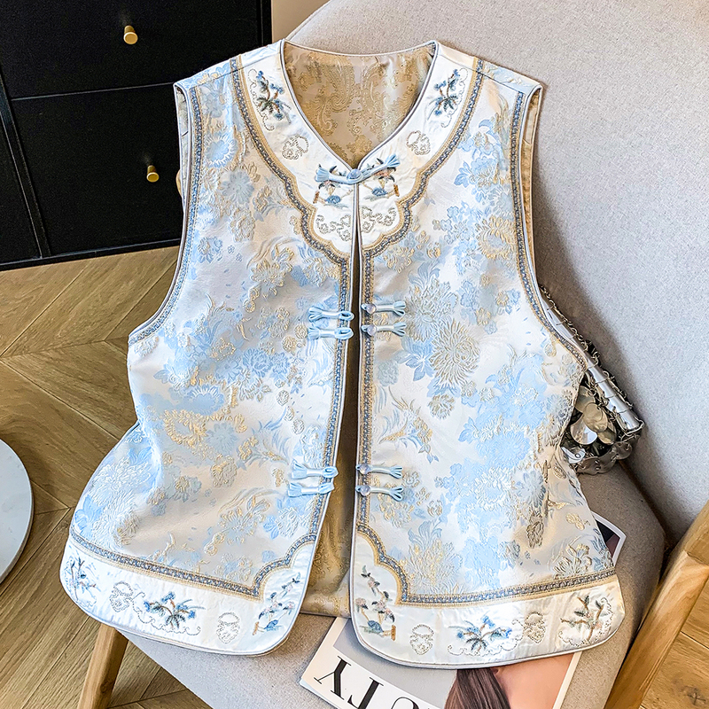 Chinese-Style Embroidered Vest for Women 2026 New Model, New Chinese-Style Buckle Jacquard Vest, Gentle and Age-Reducing Tang Suit Vest Top Chinese-Style Embroidered Vest for Women 2026 New Model, New Chinese-Style Buckle Jacquard Vest, Gentle and Age-Reducing Tang Suit Vest Top