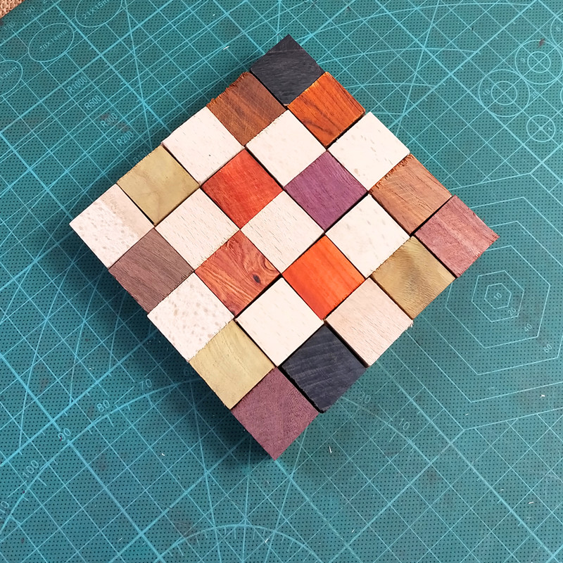 Fine Wood Small Block Black Walnuts Beech Wood Black Red Green Koolulu Wood Block Jigsaw Puzzle Wood Precious Red Wood Small Stock