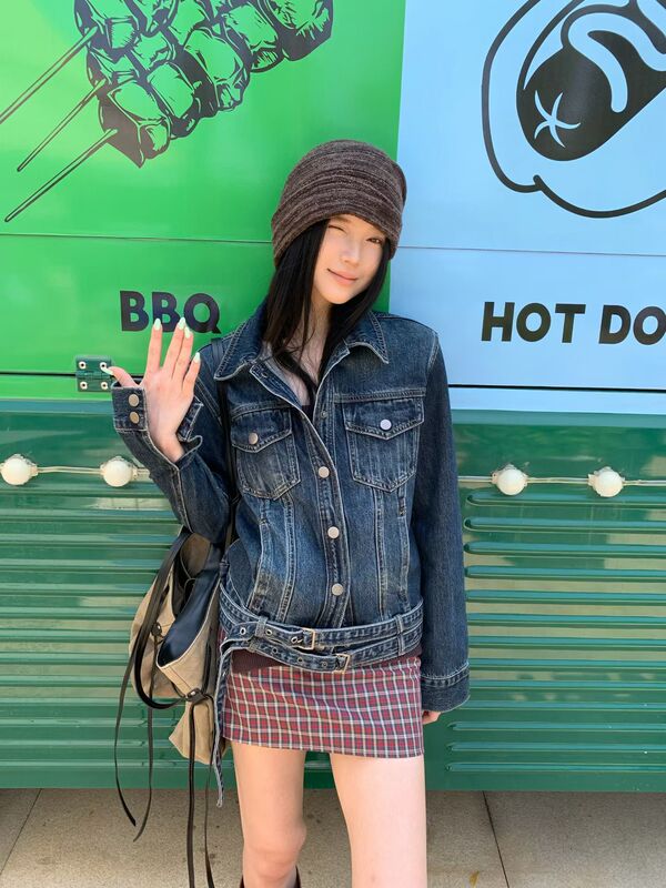 Dmw Authentic 2026 Autumn New Style Washed Vintage Stylish Slim-Fit Heavy-Duty Denim Jacket for Women Trendy W1241