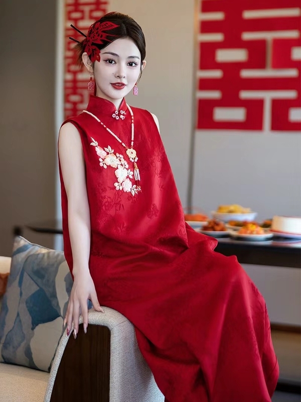 New Chinese-Style Engagement Adult Dress, Bride's National Style Improved Sleeveless Red Cheongsam, Toast Dress, Dress, Morning Gown for Women