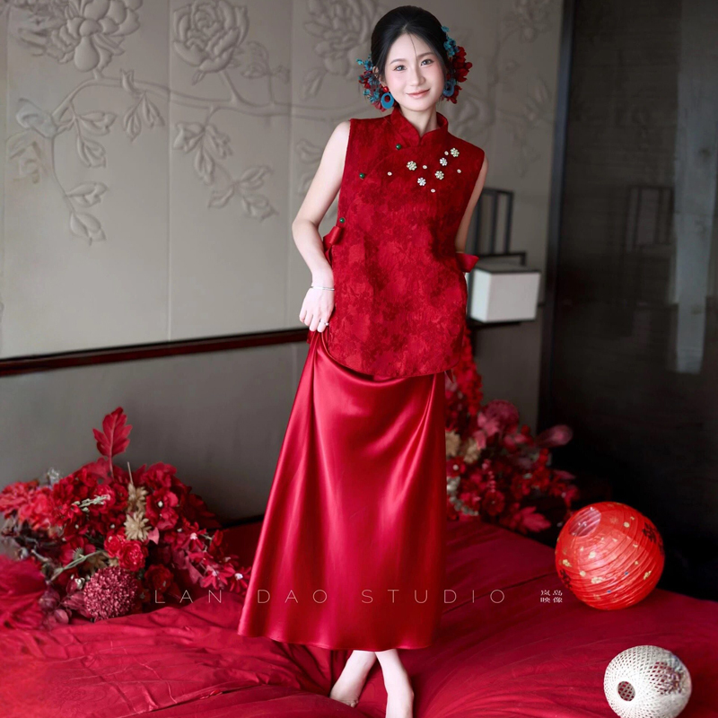 New Chinese-Style Burgundy Bride Photoshoot Outfit, Casual Toast Dress, High-End Engagement Dress, Cheongsam Two-Piece Set