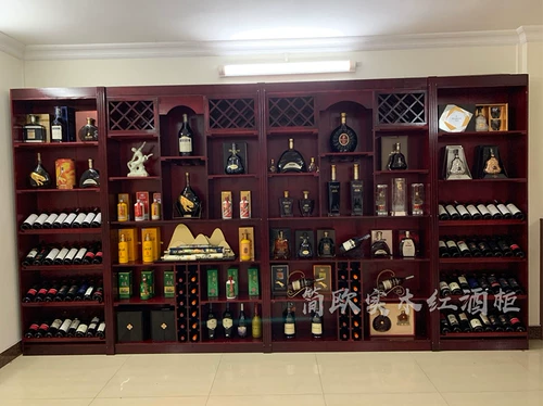 Европейская стильная стена с твердым деревом винного шкафа на заказ винный погреб для винного погреба в ретро -посадке красное вино