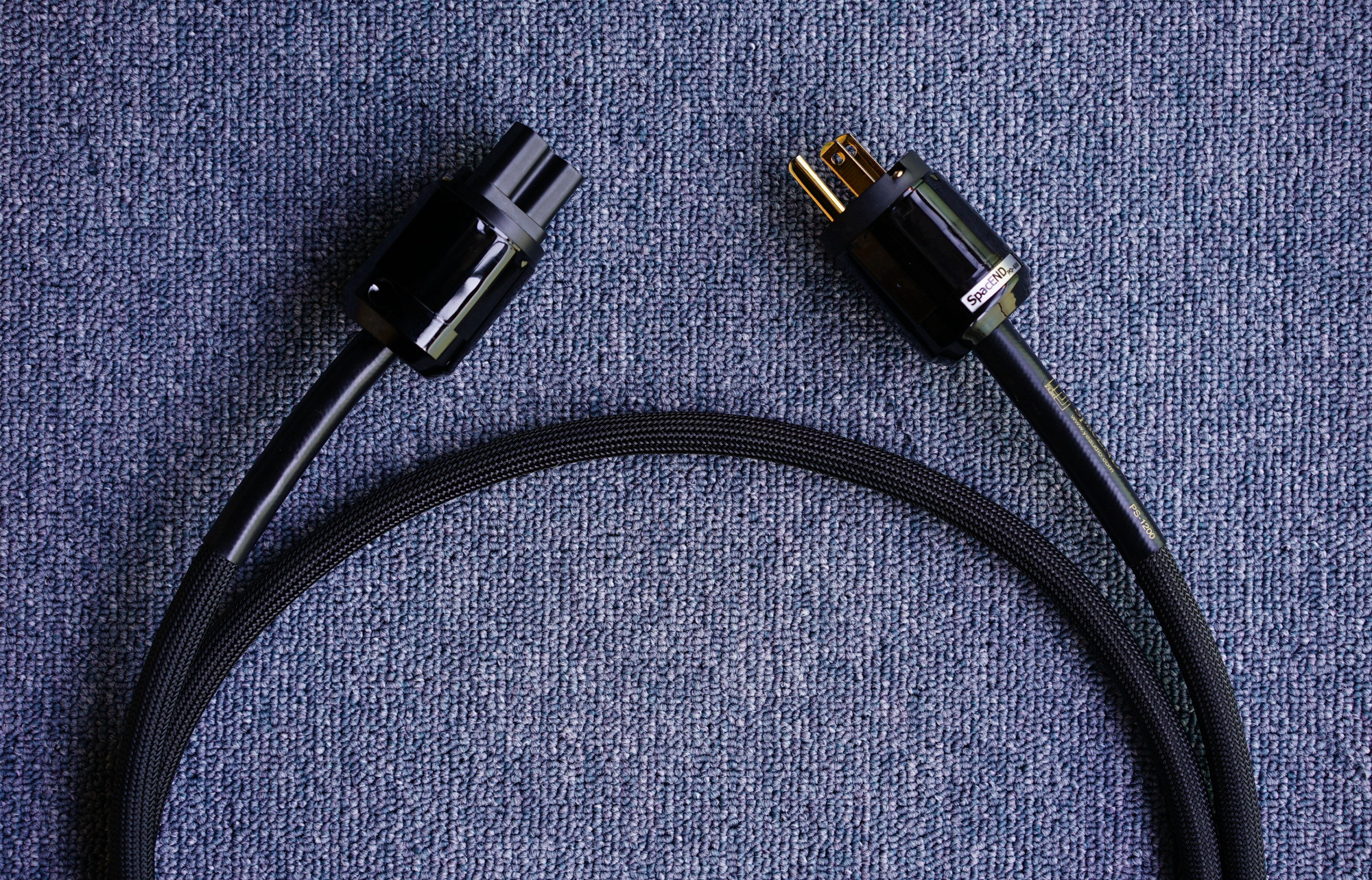 < China stereo > SpacEND PS1200 single crystal copper fever power cord by Ye Audio
