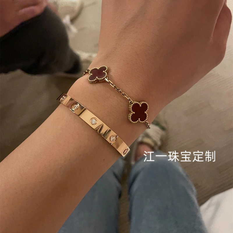 18K Rose Gold Wide Version Four-Diamond Gold and White Gold Au750 Non-Diamond Ten-Diamond Screw Love Starry Sky Bracelet for Couples 18K Rose Gold Wide Version Four-Diamond Gold and White Gold Au750 Non-Diamond Ten-Diamond Screw Love Starry Sky Bracelet for Couples