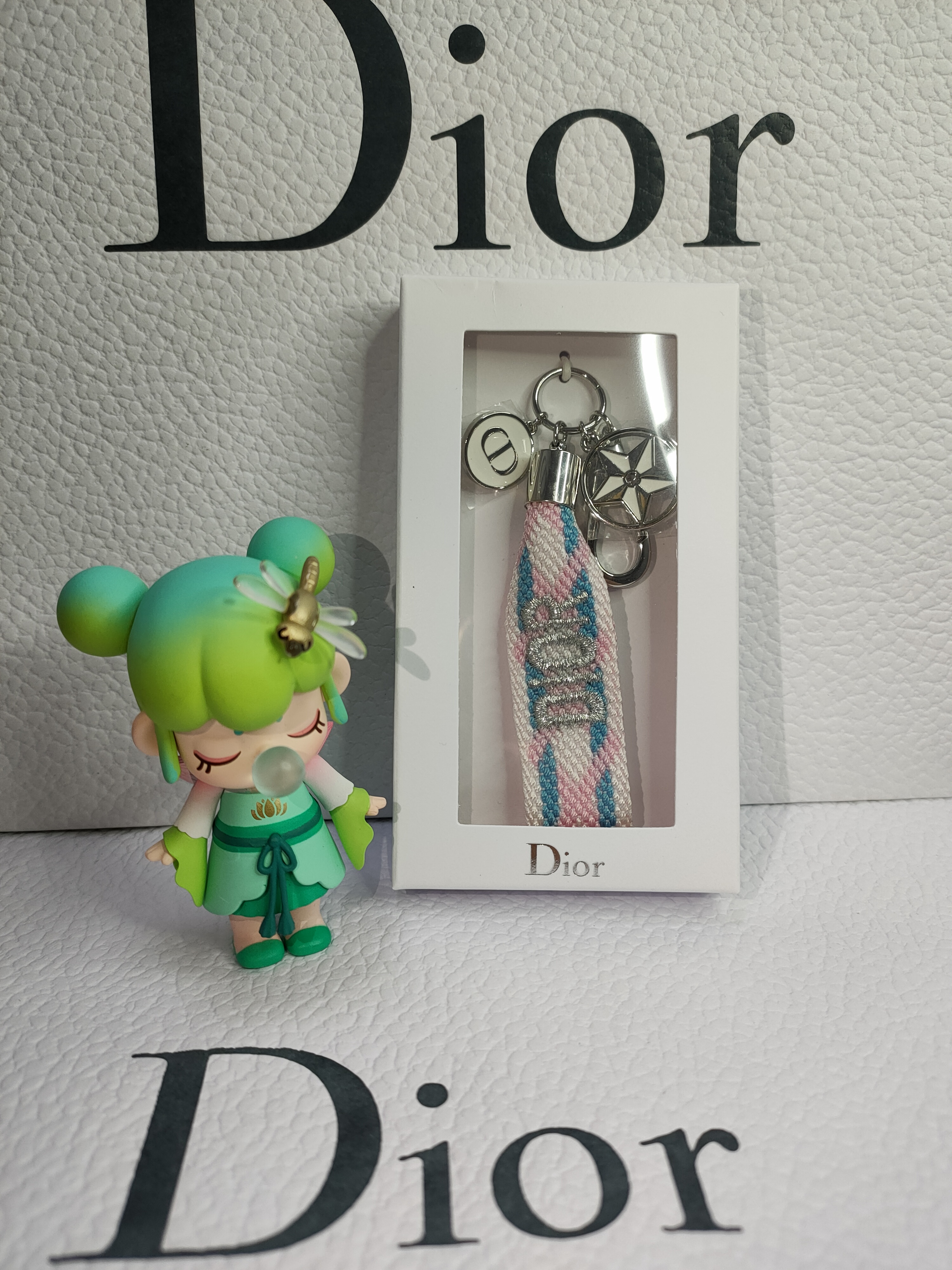 Pink Key ChainDIOR Dior Key buckle special counter  Hanging decoration flores convallariae Little bee Metal Bracelet Necklace