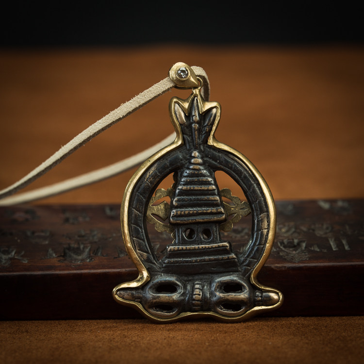 Tibetan Buddhism The exquisite and old work inlaid millennia Domenforta King Kong Pestle Heaven iron Bundesliga Pendant Necklace