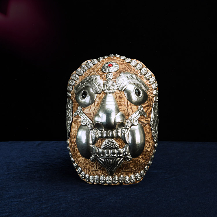 Tibetan Buddhism Old French instrument High gauge system of pure silver patch thick stock Teccine by cystic cysts for the collection of Buddhist objects