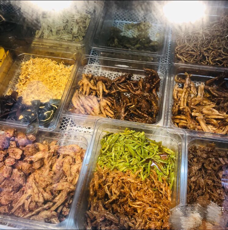 Lotus Pond Vegetable Market Yunshiwei (formerly Yixiangyuan Old Store) Luwei