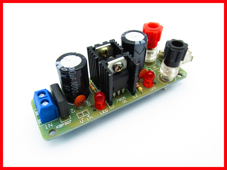 LM7805扩流稳压模组 手摇发电机5V3A稳压套件 太阳能电子元件