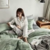"Duo amy nước ngoài" ins gia đình Net bốn 1.8m chăn màu đỏ trên khăn trải giường rửa giường cotton thêu màu rắn Bắc Âu - Bộ đồ giường bốn mảnh