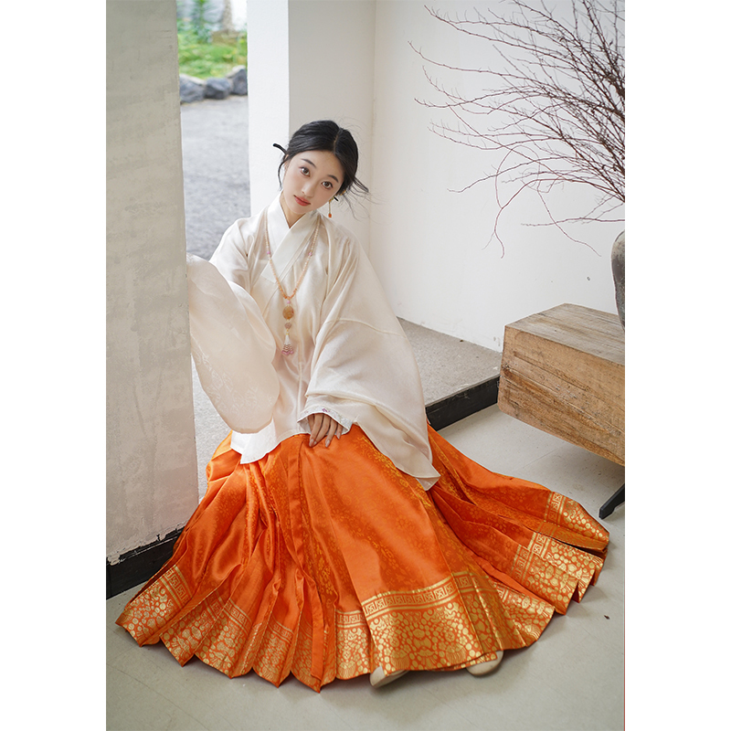 Mingyuanxuan Hanfu, Gold-Woven Silk, Ming Dynasty Style, 4.5m Pleats, Mamian Skirt National Style, Suitable for Daily Wear and Commuting