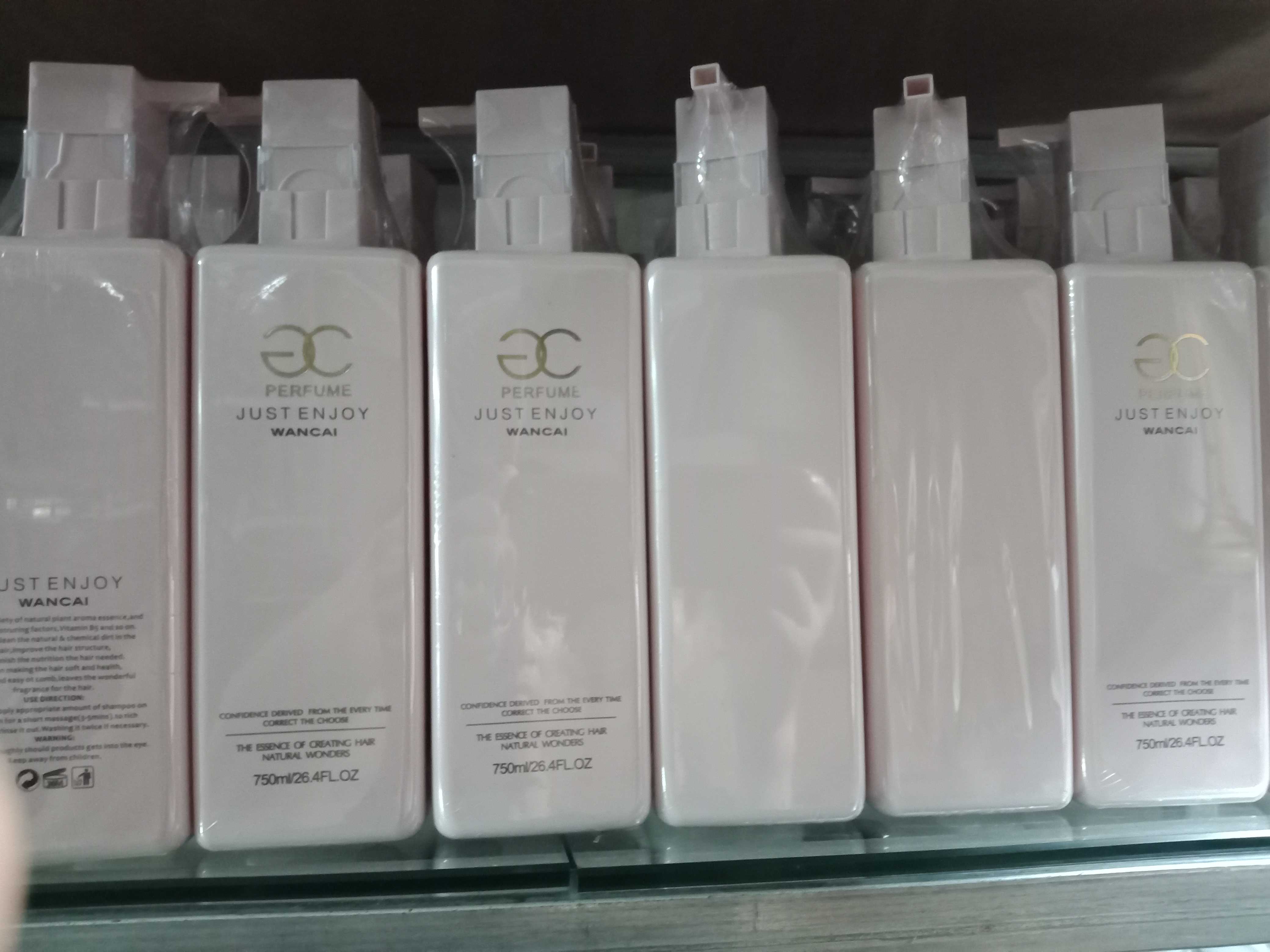 Wancai Guerlain anti-dandruff, refreshing, itching, nourishing, moisturizing, anti-dry, split-split control oil, men and women shampoo