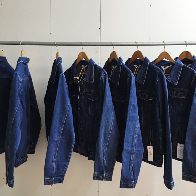 Người đàn ông sáng tạo ban đầu của nặng rửa denim mỏng áo khoác áo dụng cụ kích thước lớn Châu Âu và Hoa Kỳ đơn giản triều jeans