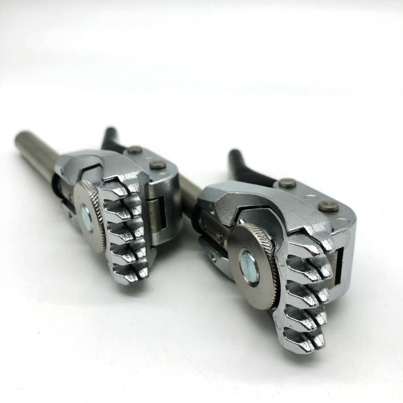 羽毛球拍穿线背后的隐形高手——五齿夹线工具