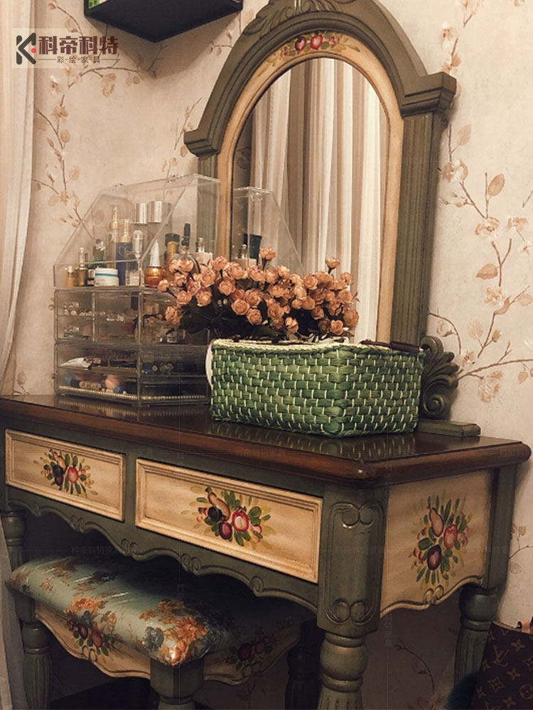 American dressing table Bedroom master bedroom desk One-piece net red INS small makeup table Solid wood dressing table Female small apartment type