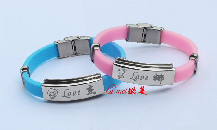 Vòng đeo tay thời trang Hàn Quốc có thể được khắc titan thép silicone nam và nữ vòng đeo tay tùy chỉnh học tập món quà trang sức tay vòng tay đá phong thủy