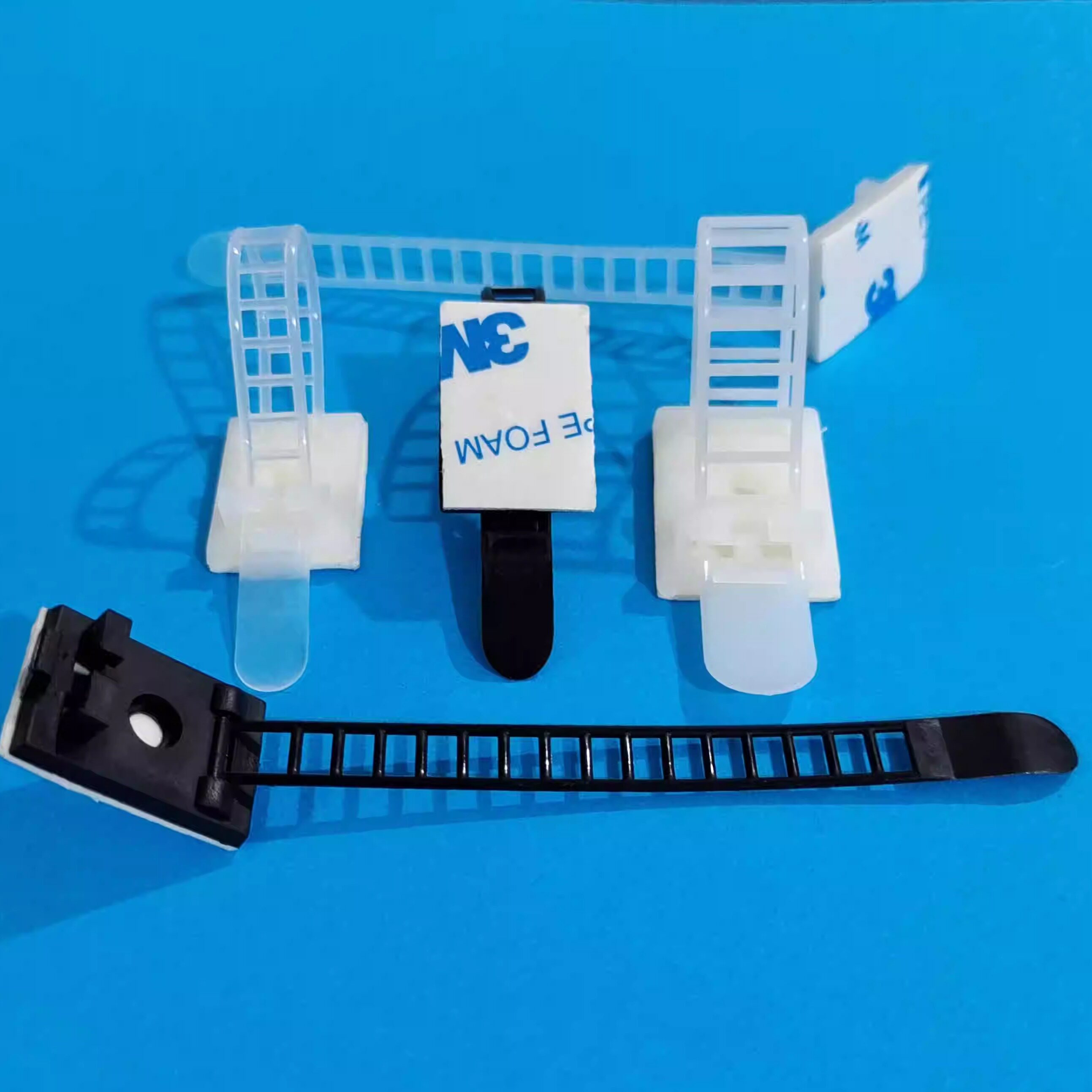 上下式尼龙阻燃圆线压线夹扣电缆线绝缘固定压座电器整理器压线板如何选择最实用？