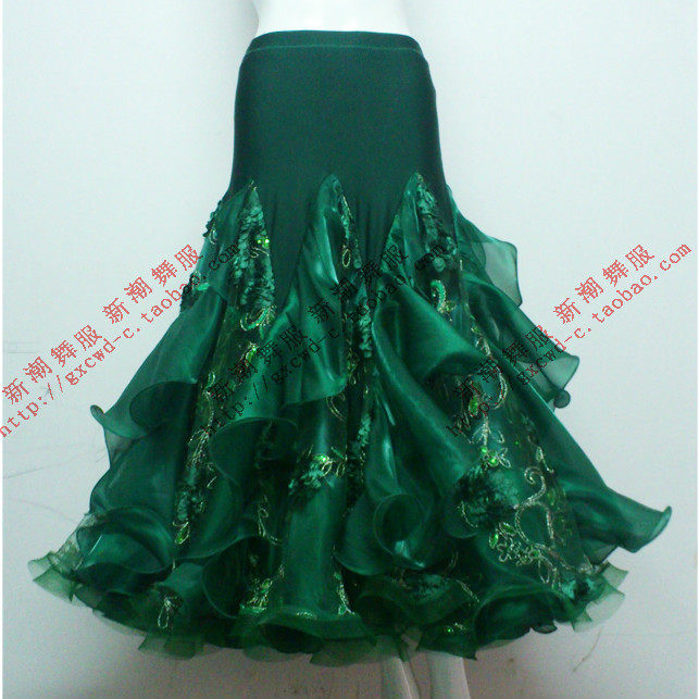 New Morden Dance Costume Square Dance Social Dance Female style body bust with a large swing Latin dance suit D83