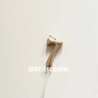 Шампанское золото цифровые свечи 7