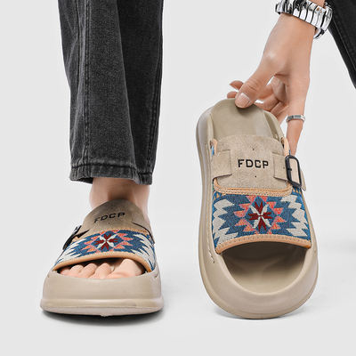 Slippers Men 2026 New style fashionable outerwear flip-flops, summer breathable, casual, versatile and anti-slip men's beach shoes