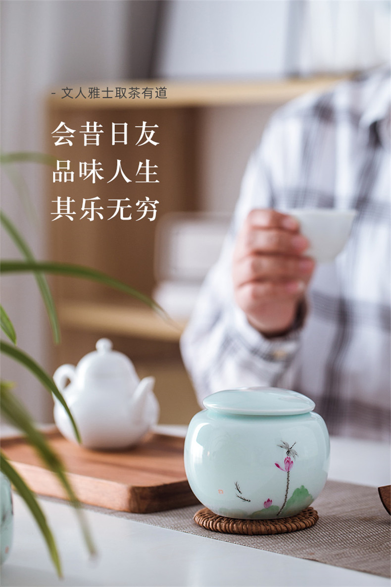 Jingdezhen pure hand - made ceramic seal pot lotus tea pot storage tanks moistureproof pure manual large tea accessories