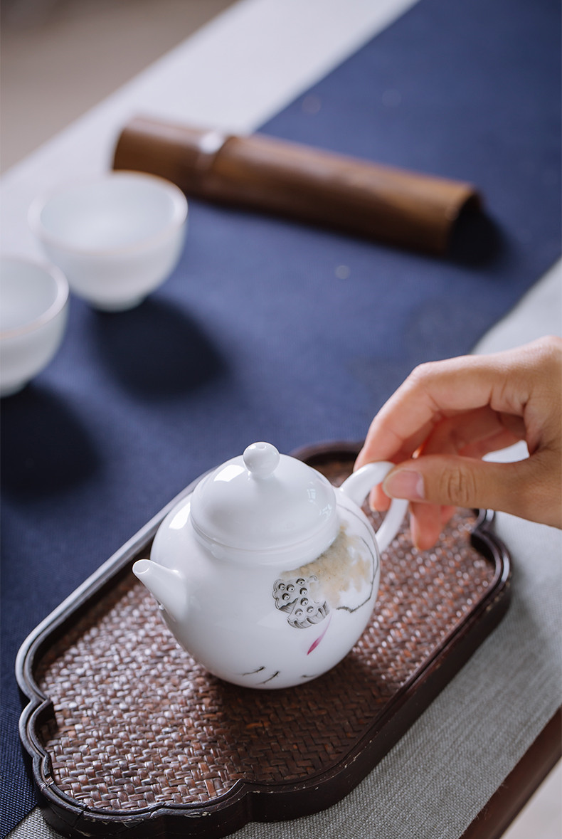 Pure hand draw lotus tea one single mini teapot for a single small white porcelain handle hand grasp pot of jingdezhen