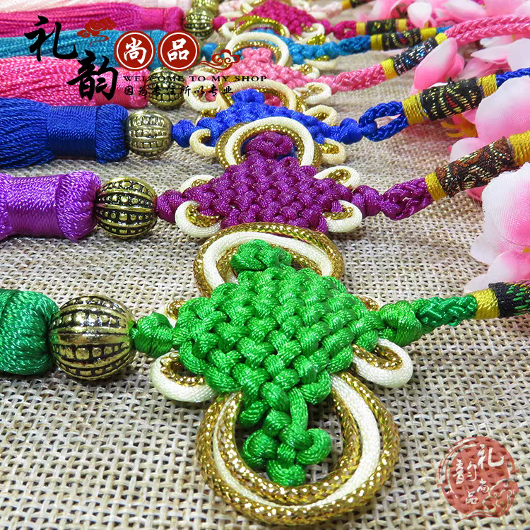 双蝴蝶中国结：民族手工艺的时尚复兴