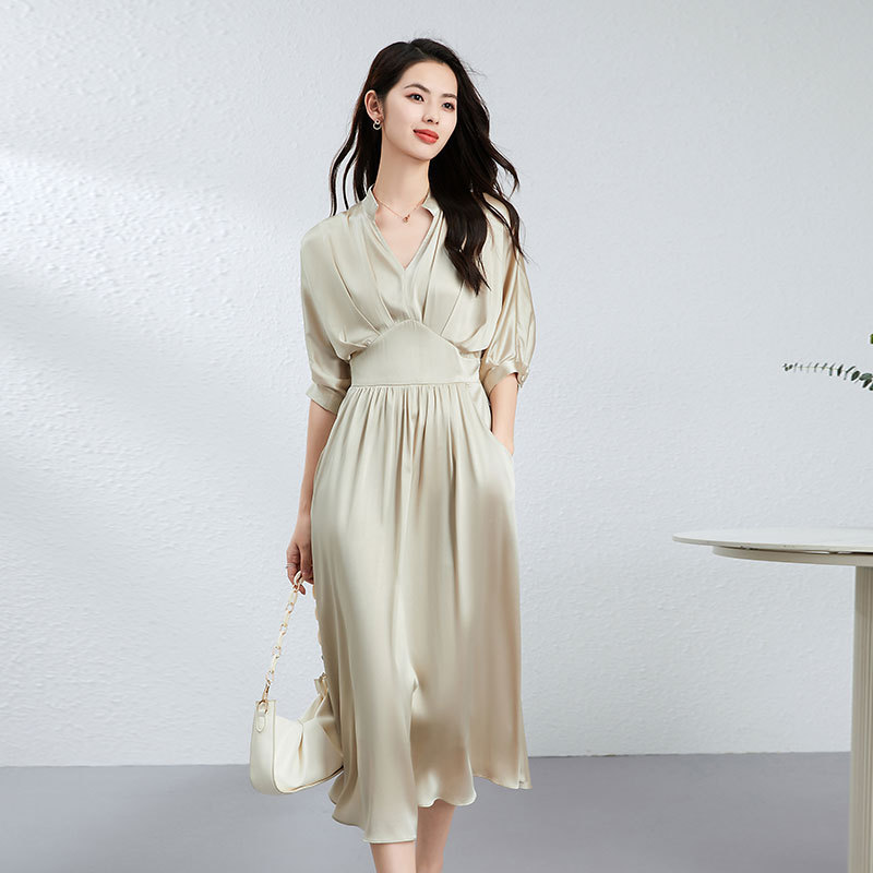 Silk Dress for Women, Mid-Length, French V-Neck, Elegant Ladylike Style, High-End Satin Mulberry Silk Long Dress with a Large Hem